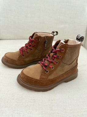 UGG Robley Boys Boots size 12